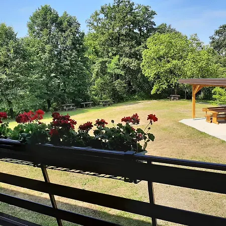 Casa de hóspedes Koca Sredi Gozda Kanal