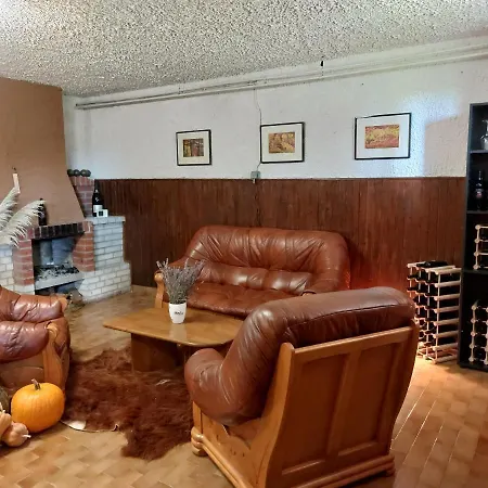 Guest house Koca Sredi Gozda Kanal