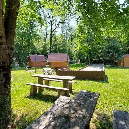 Koca Sredi Gozda Guest house