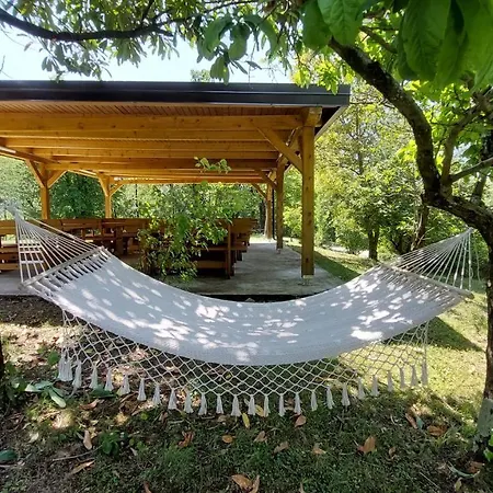 Koca Sredi Gozda Guest house Kanal