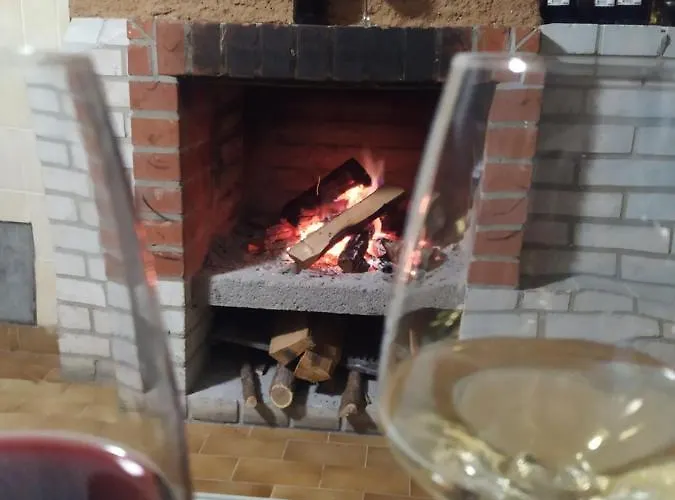 Koca Sredi Gozda * Kanal