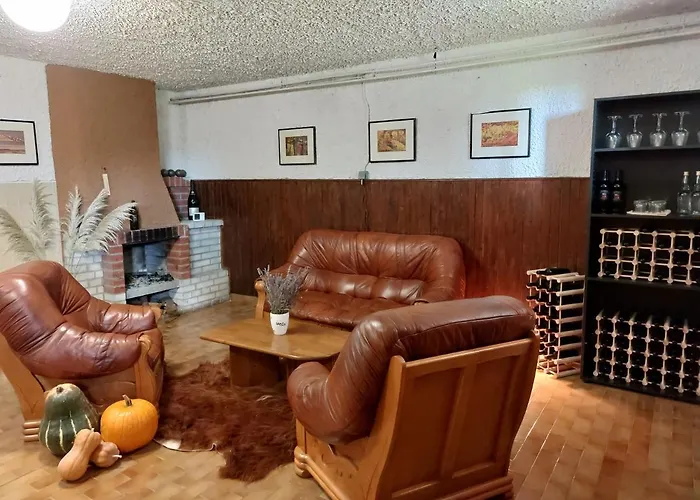 Hiša za goste Koca Sredi Gozda Kanal