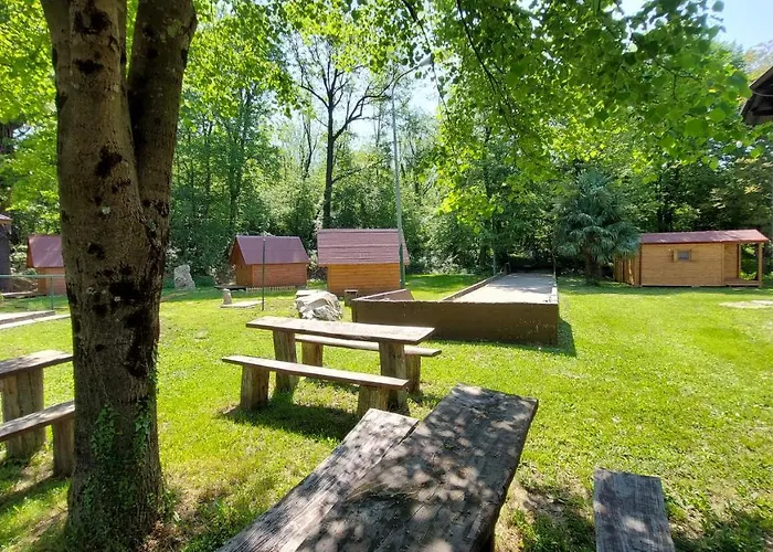 Koca Sredi Gozda Penzion