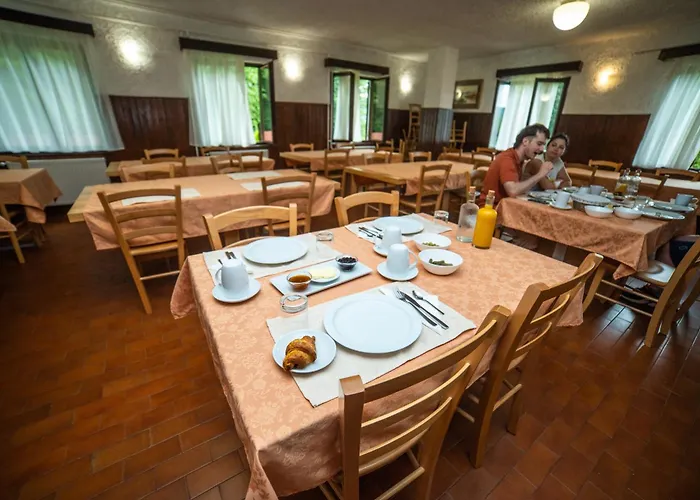 Koca Sredi Gozda Penzion Kanal